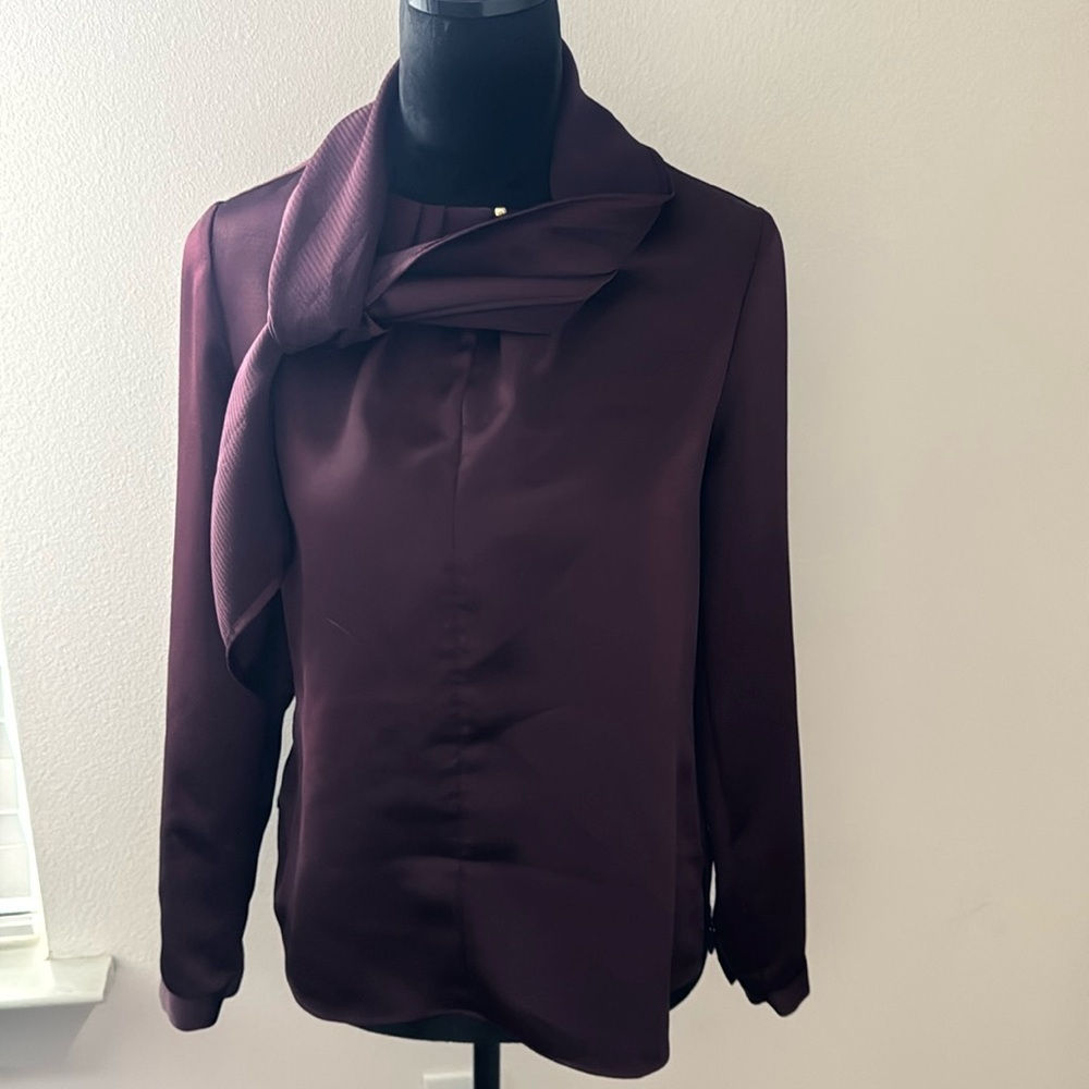 Chico’s Black Label Loop neck top blouse burgundy satin Sz XS